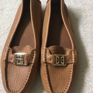 Tory Burch tan flats